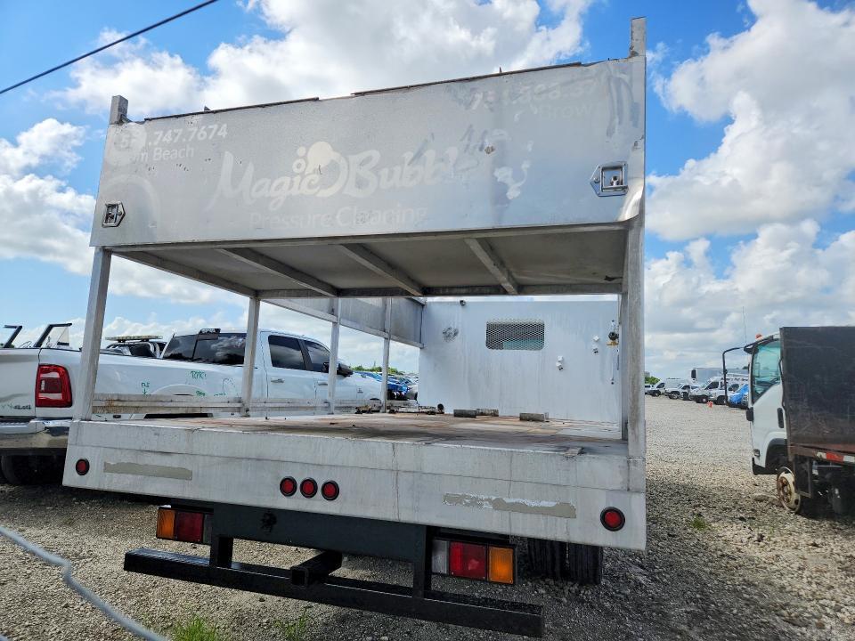 2019 Isuzu NPR HD