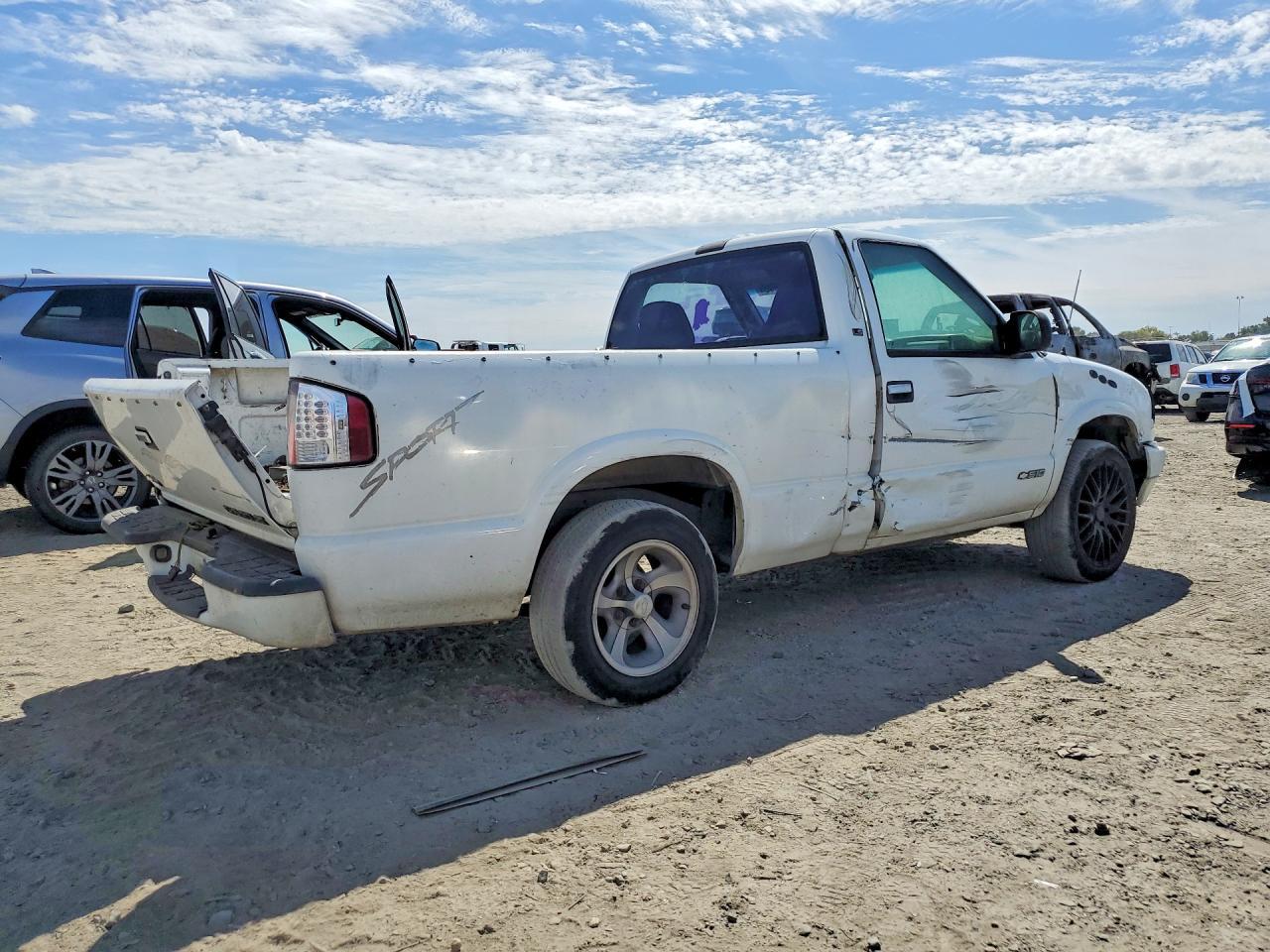 2001 Chevrolet S Truck S10