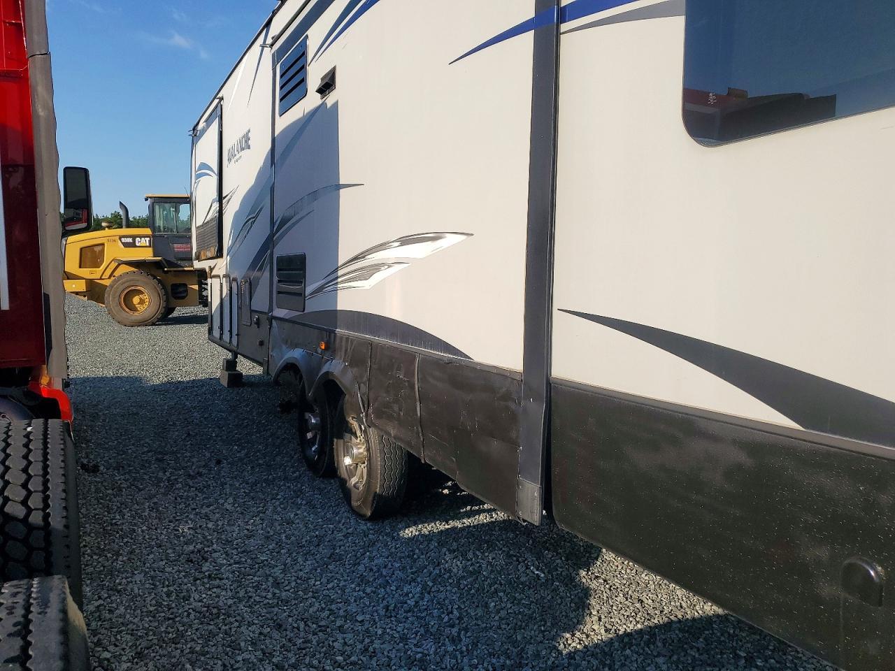 2019 Keystone Tone Avalanche RV