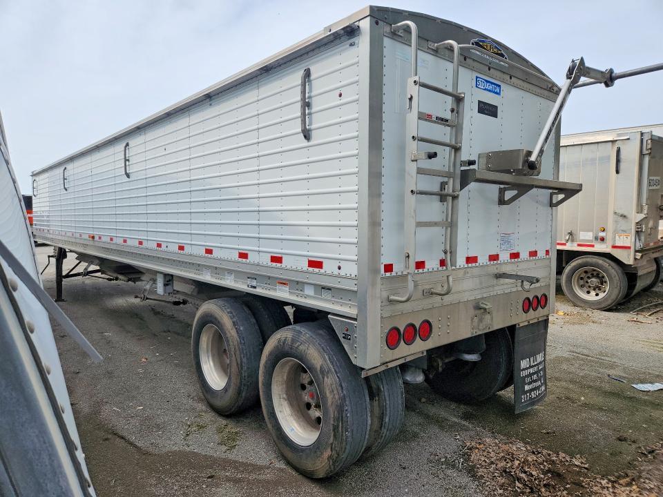2014 Stoughton Ghton AHV-401T-AR-A Grain Trailer