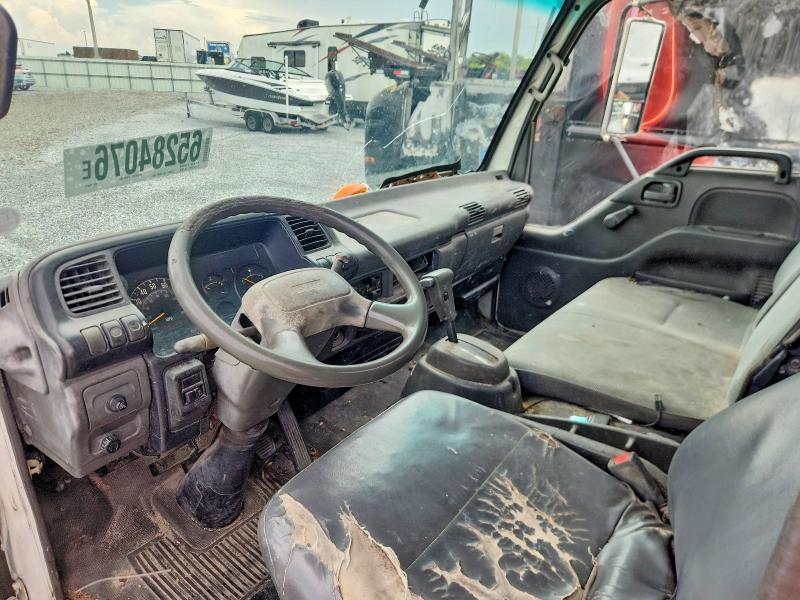 1999 Isuzu NPR