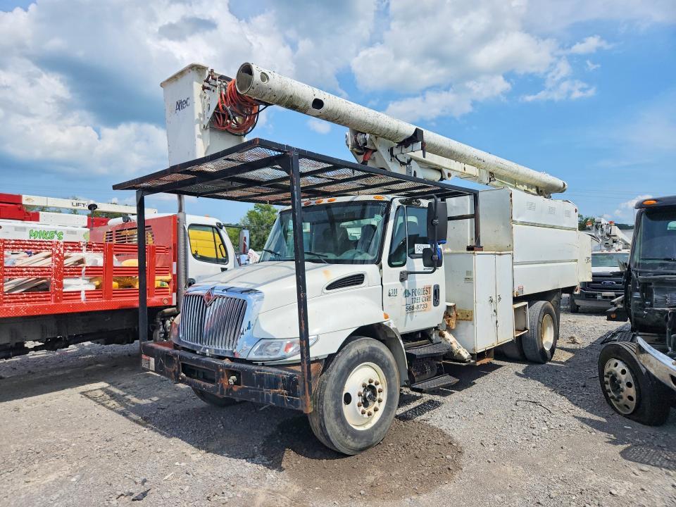 2003 International 4300 Forestry Bucket Truck