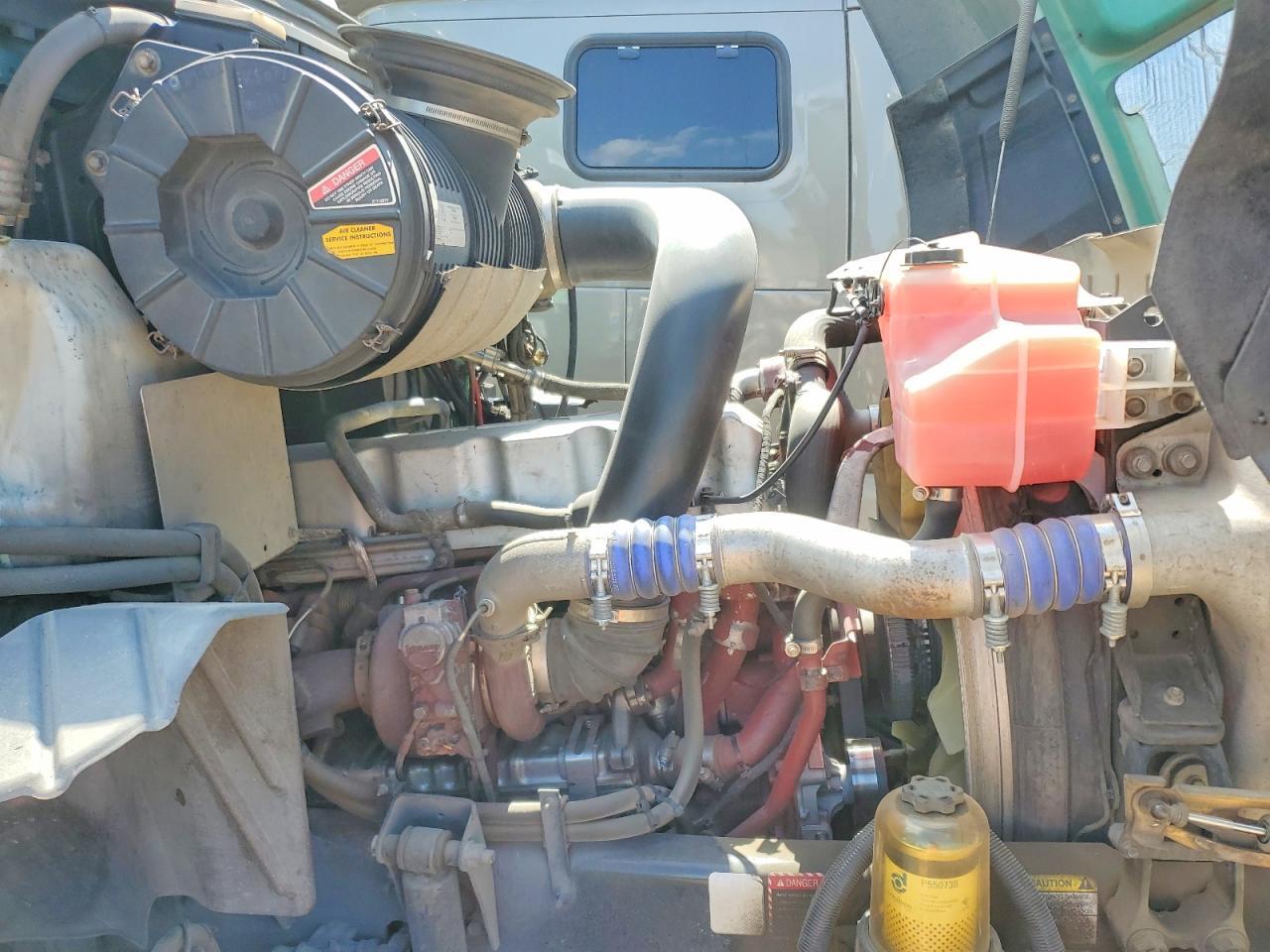 2017 Mack 600 CXU600