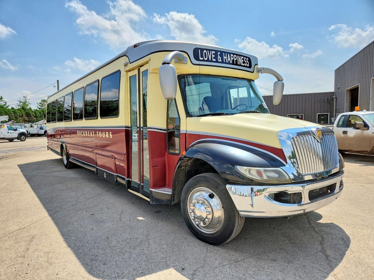 2013 Ic Corporation 3000 HC