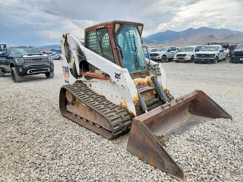 1999 Bobcat 2008 Bobcat T300 Tracked Skid Steer Loader