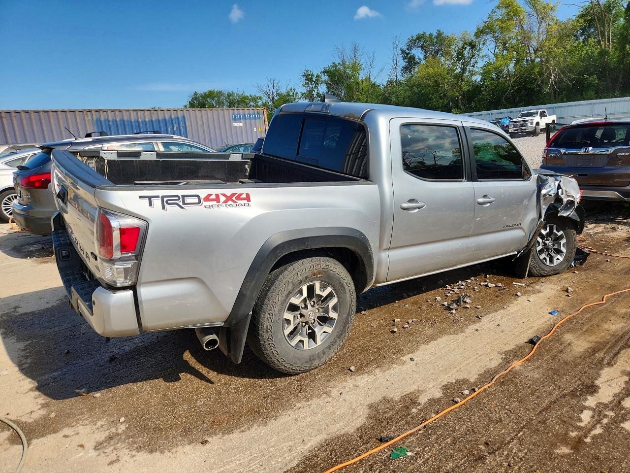 2022 Toyota Tacoma TRD OFF-Road