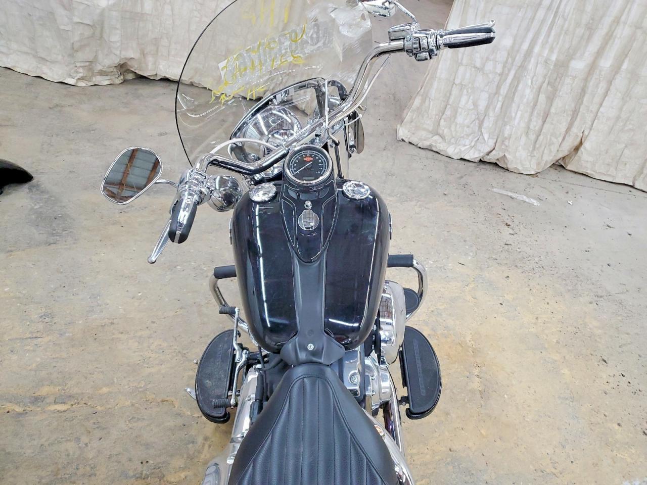 2017 Harley-Davidson FLS Softail Slim