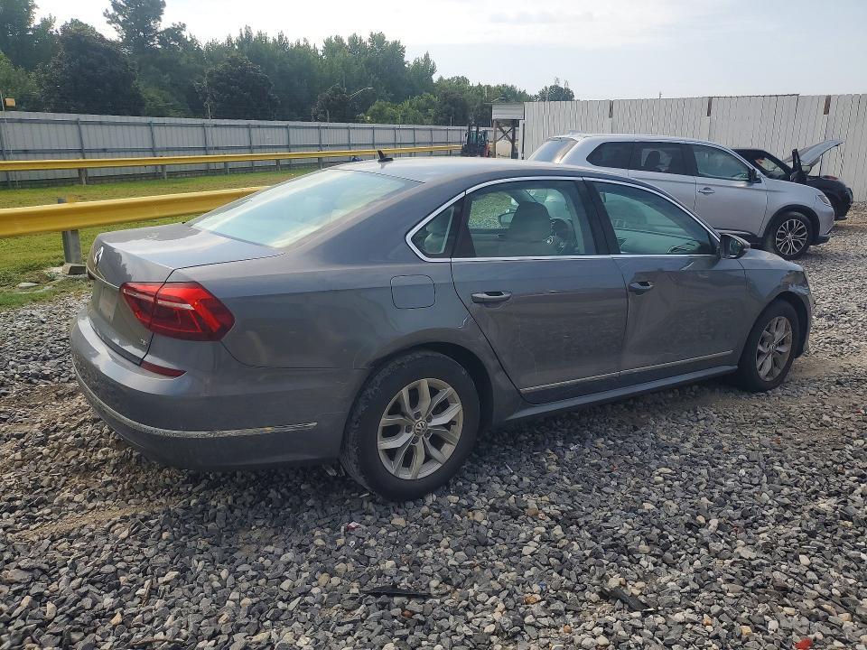 2017 Volkswagen Passat s