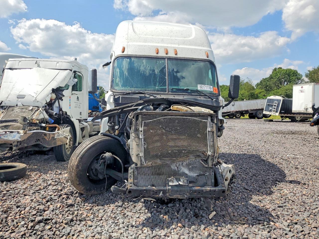 2016 Freightliner Cascadia 125