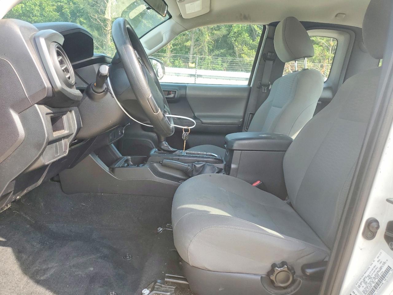 2016 Toyota Tacoma SR