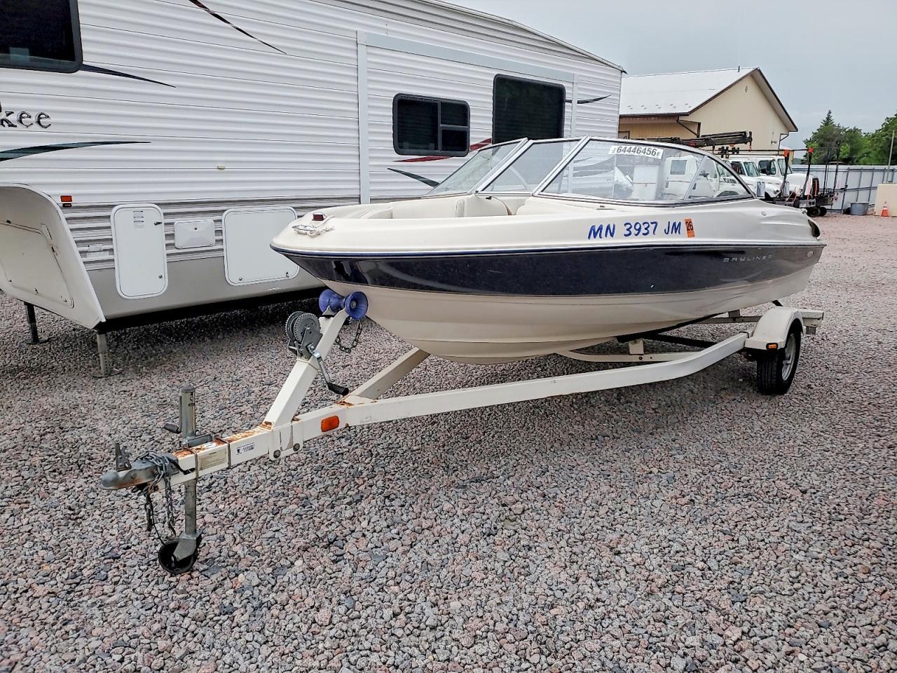 2002 Bayliner 175-Boat