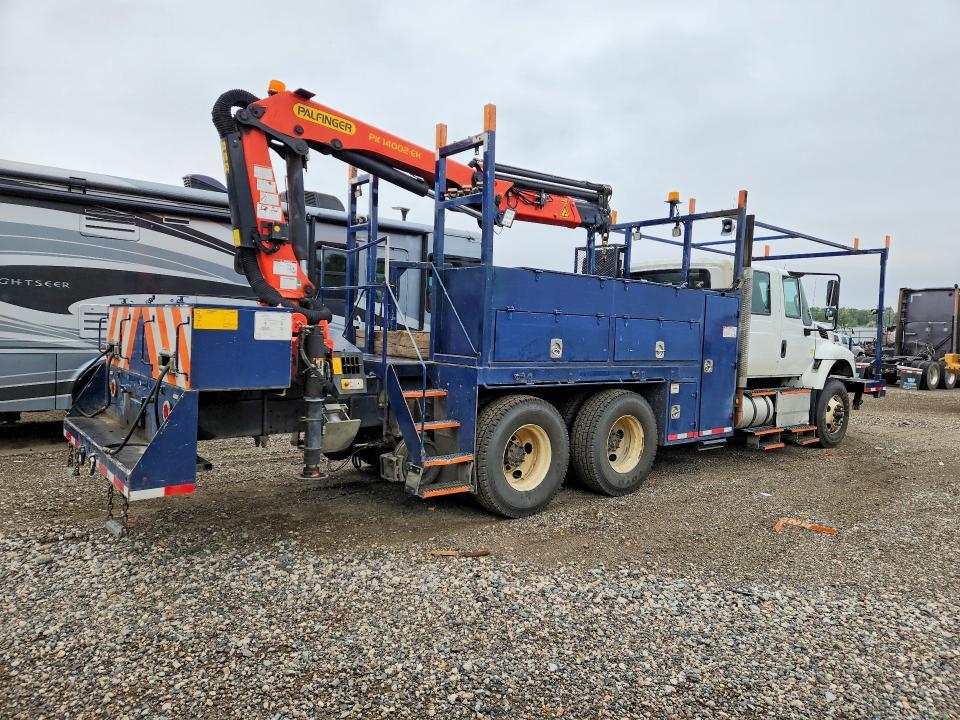2016 International 7400 Crane Truck