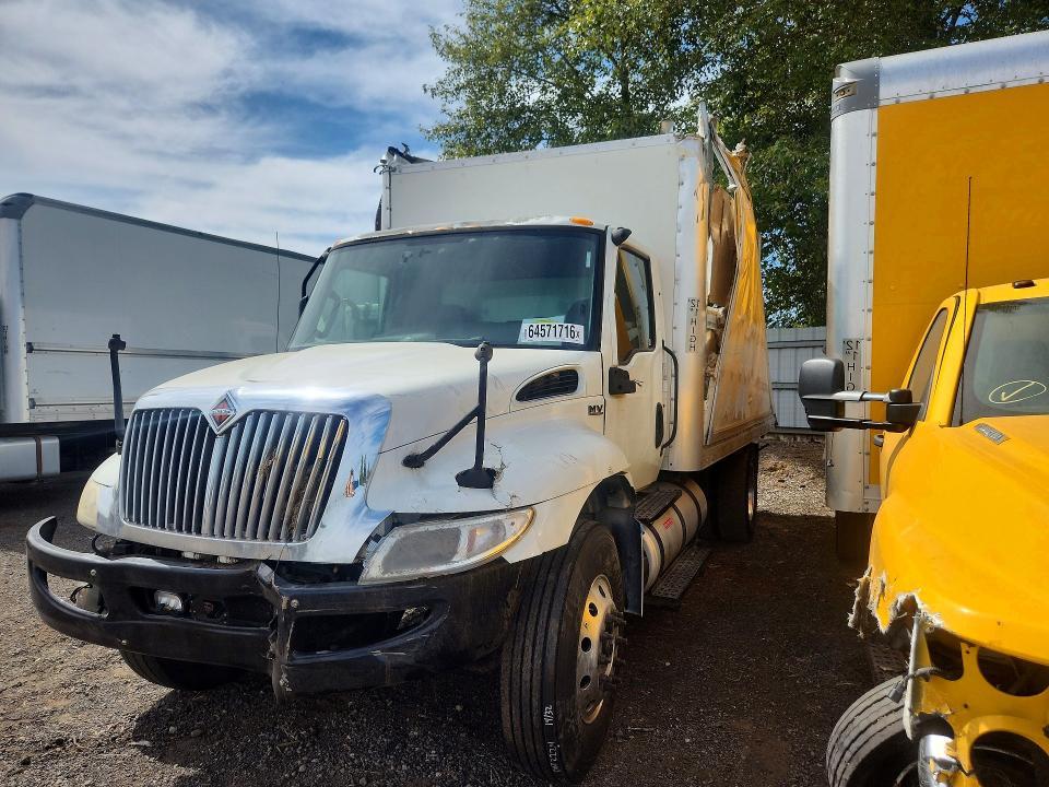2020 International MV607 BOX Truck