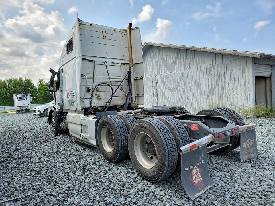 2016 Volvo VNL Semi Truck