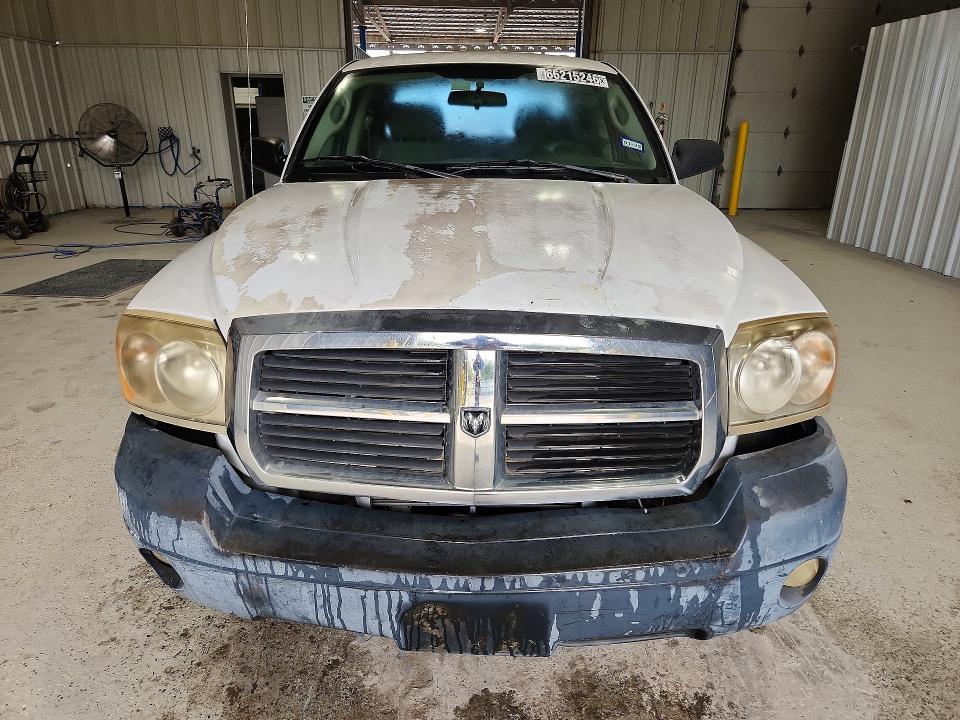 2005 Dodge Dakota Quad SLT