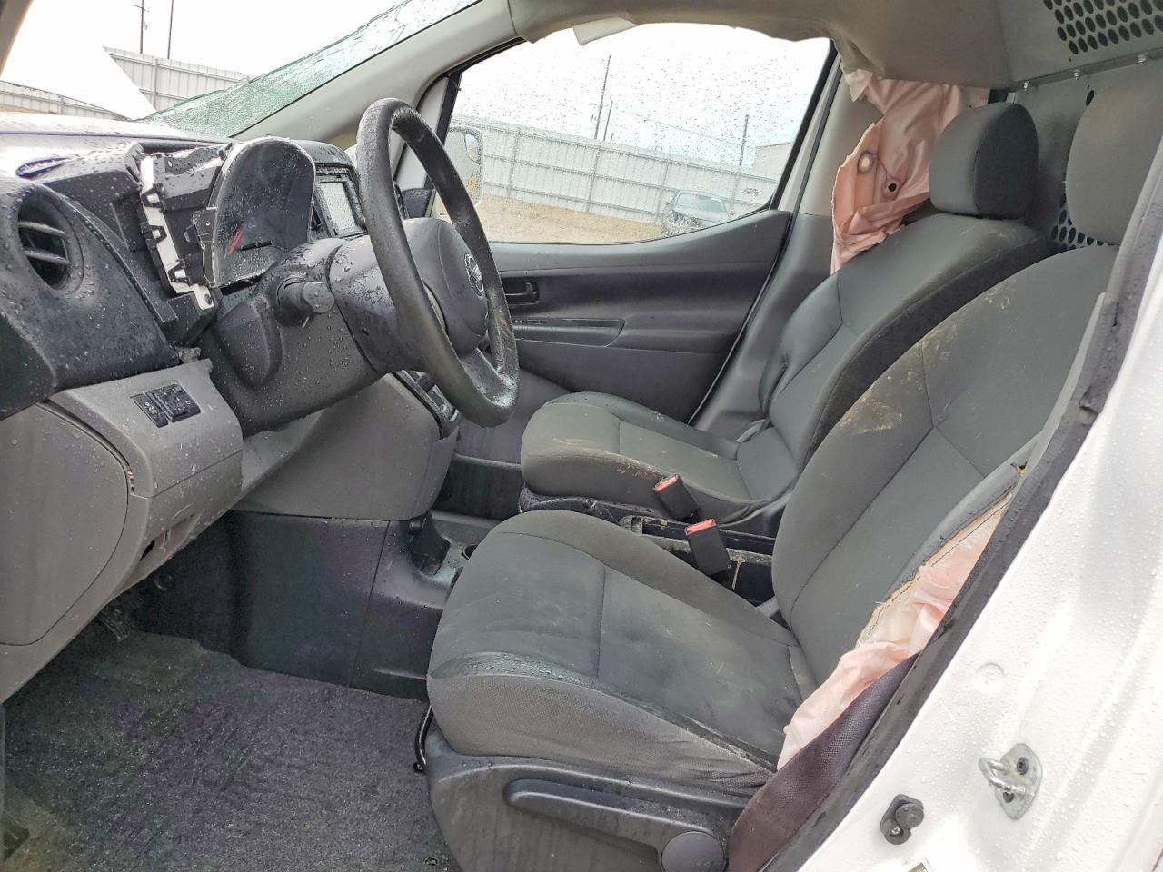 2013 Nissan NV200 S