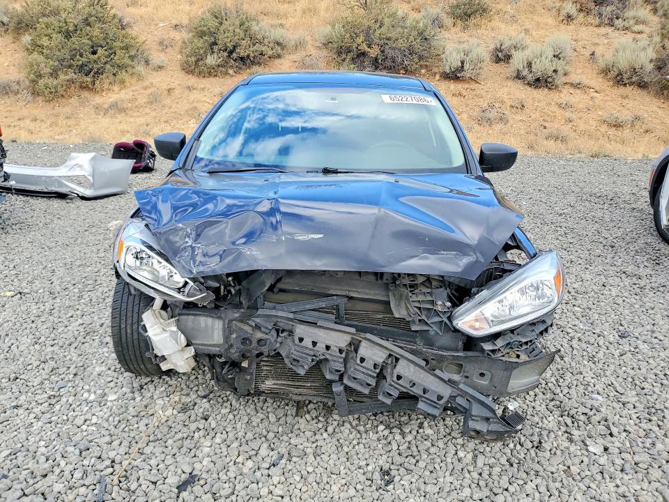 2016 Ford Focus s