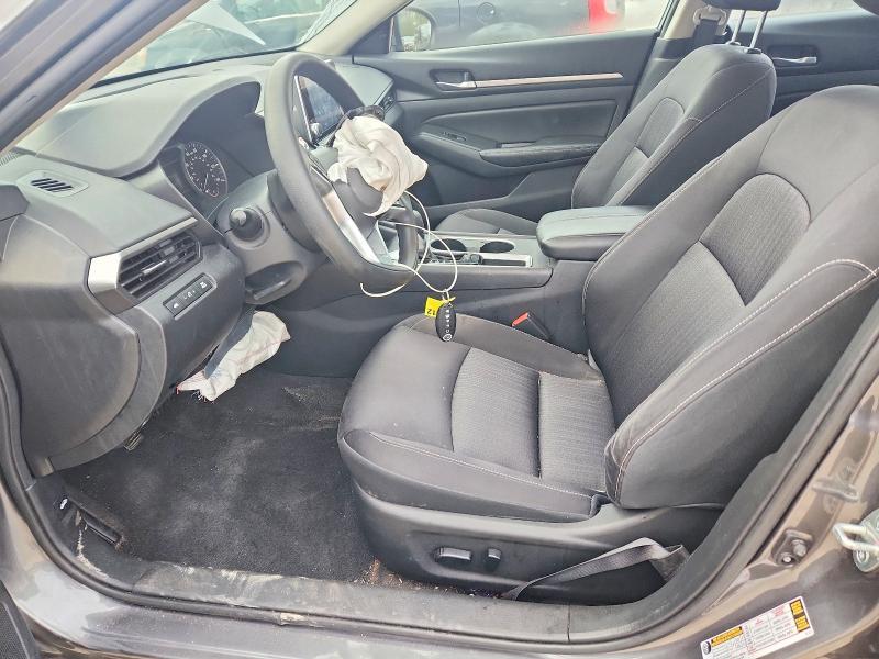 2022 Nissan Altima SV