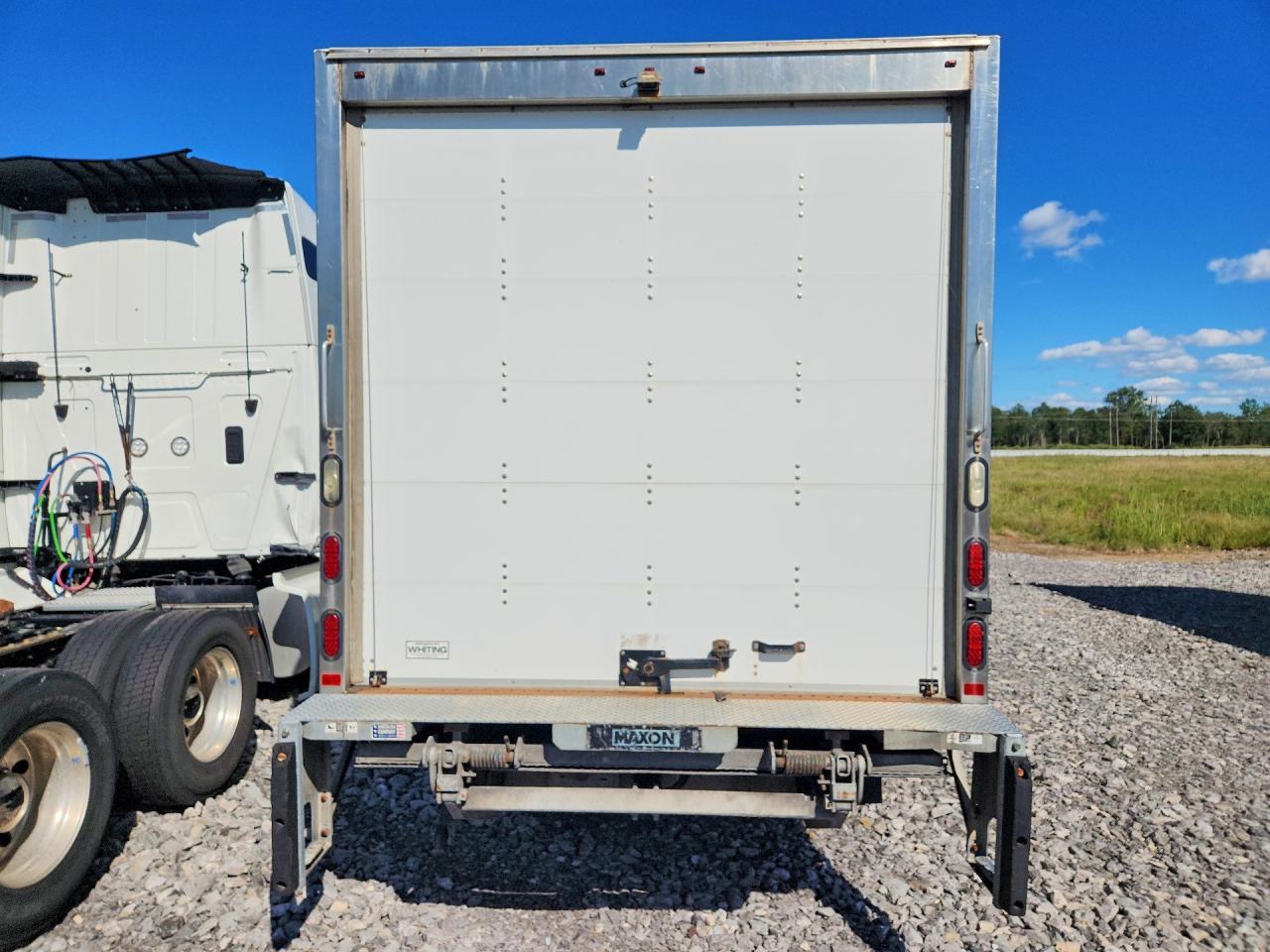 2016 Isuzu NPR HD-BOX Truck