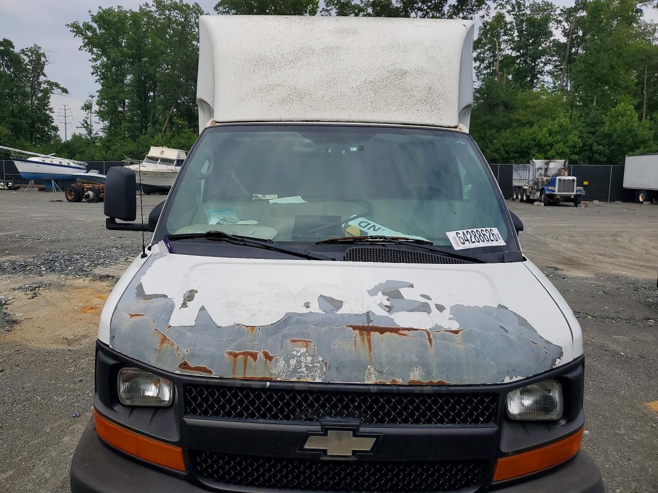 2010 Chevrolet Express Delivery Truck