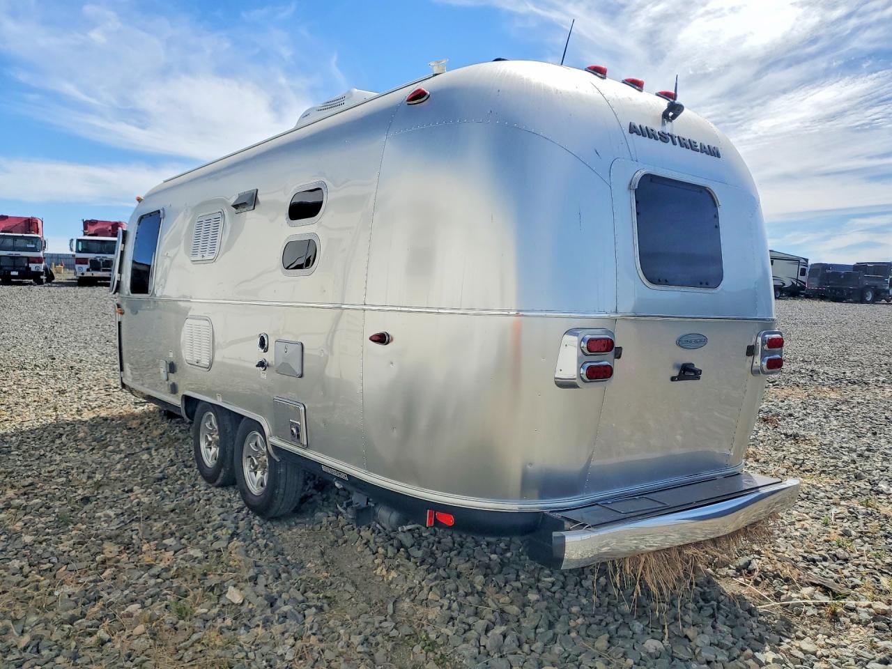 2019 Airstream SK9AGK-FC Camper