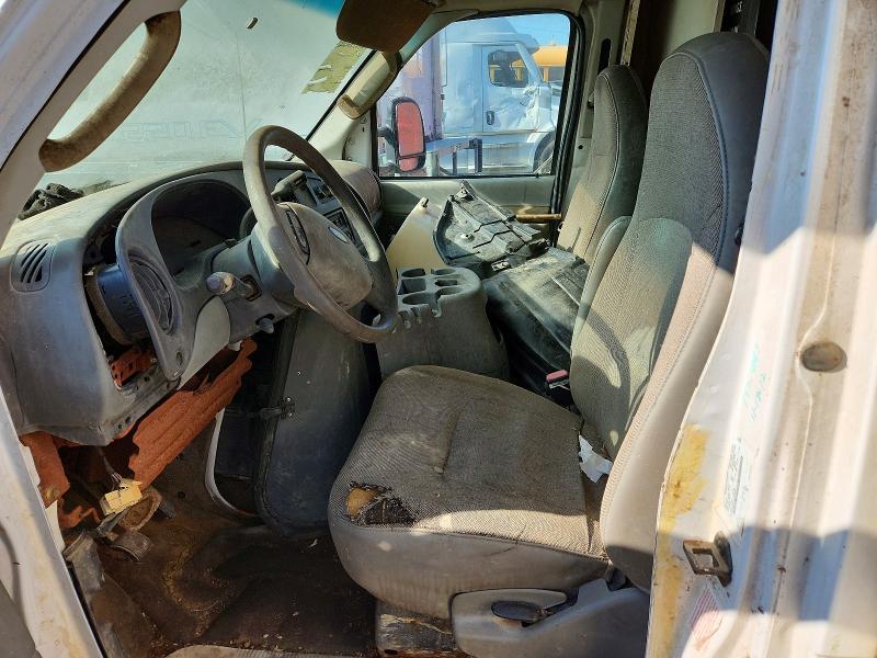 2004 Ford E450 BOX Truck