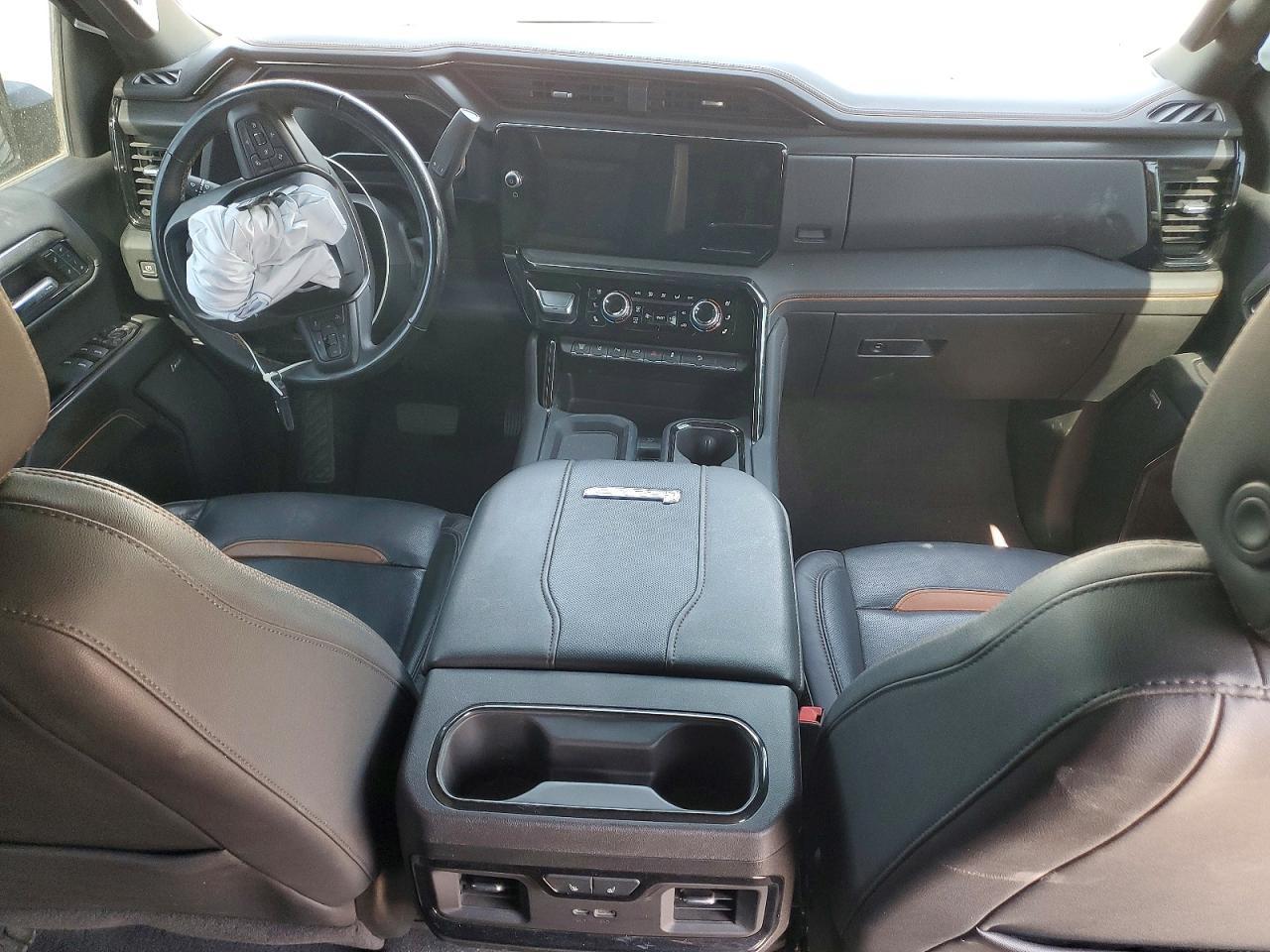 2024 GMC Sierra K2500 AT4
