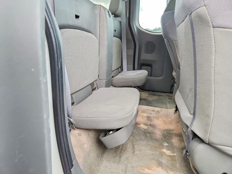 2015 Nissan Frontier S