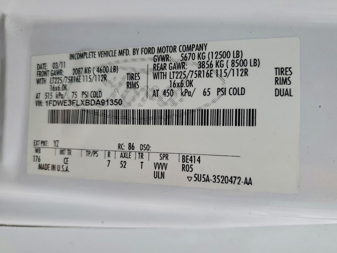 2011 Ford E350 BOX Truck