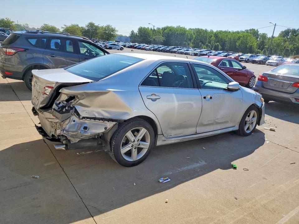 2014 Toyota Camry se