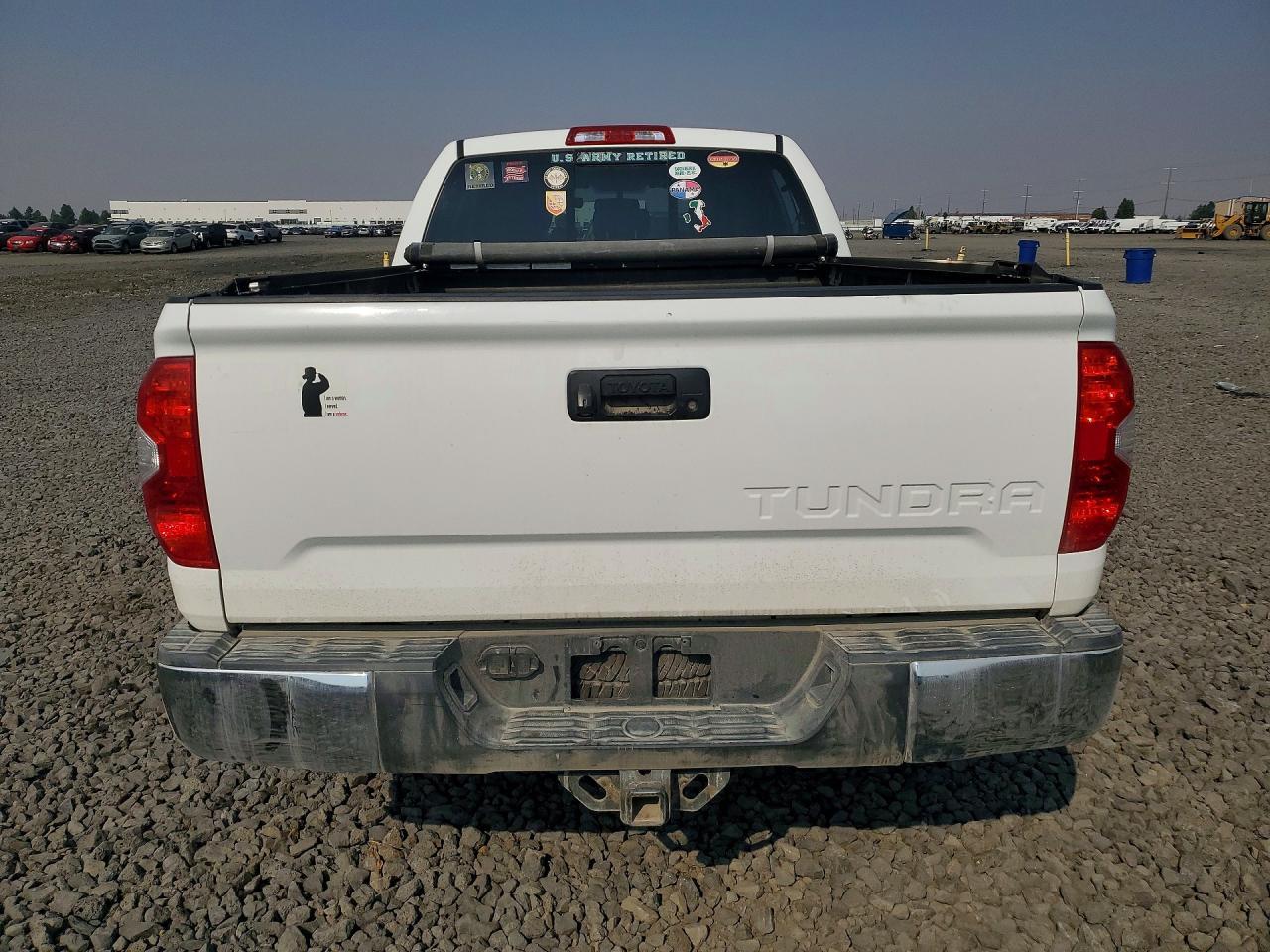 2016 Toyota Tundra SR5