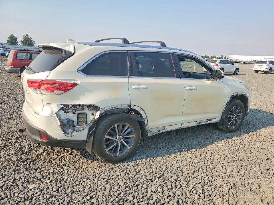 2017 Toyota Highlander xle