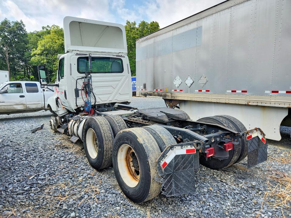 2020 International LT625