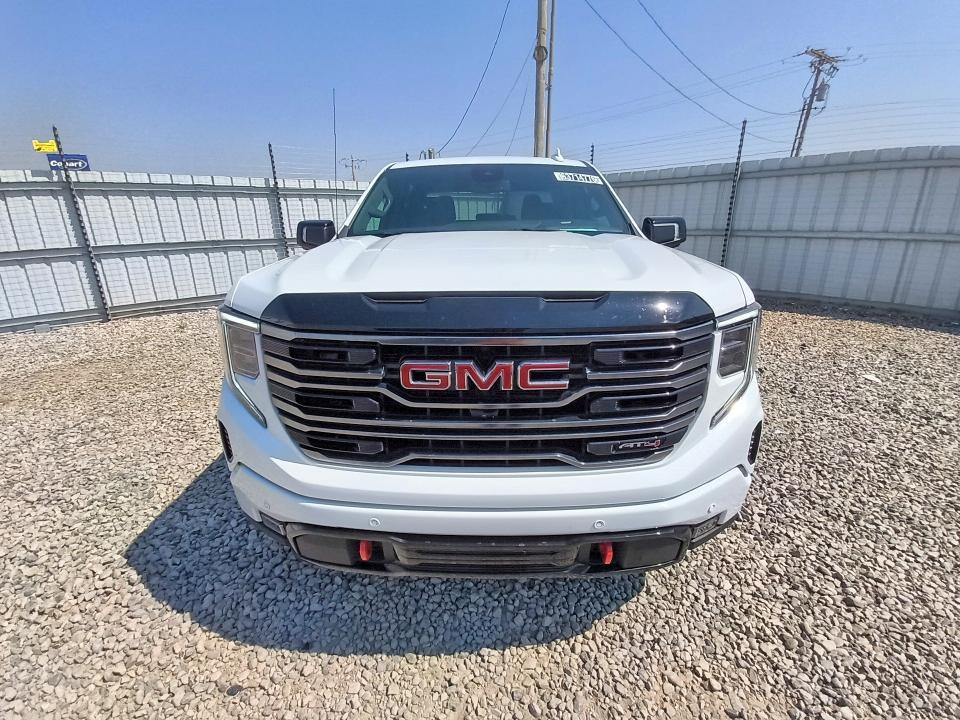 2026 GMC Sierra K1500 AT4