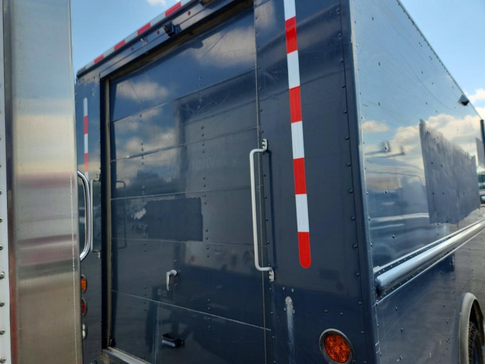 2019 Ford E450 Delivery Truck