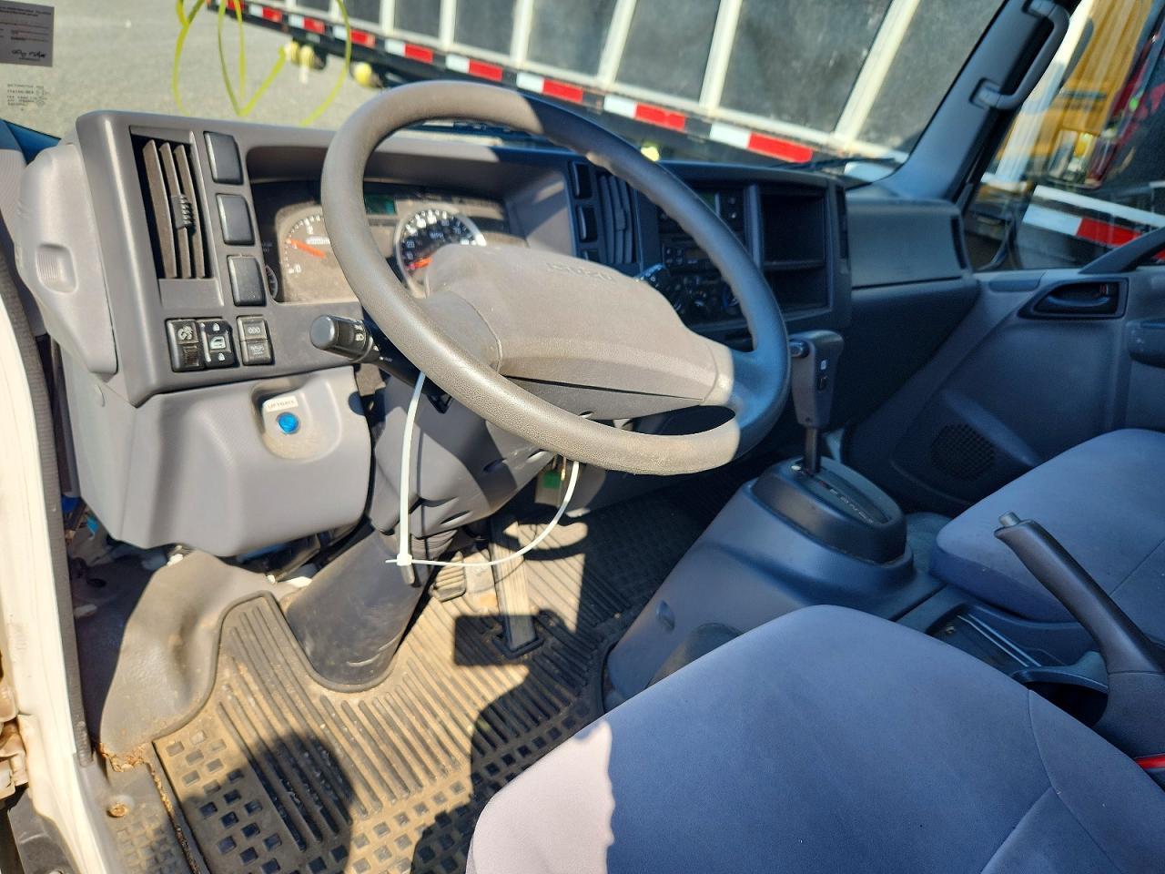 2016 Isuzu NQR Refrigerated BOX Truck