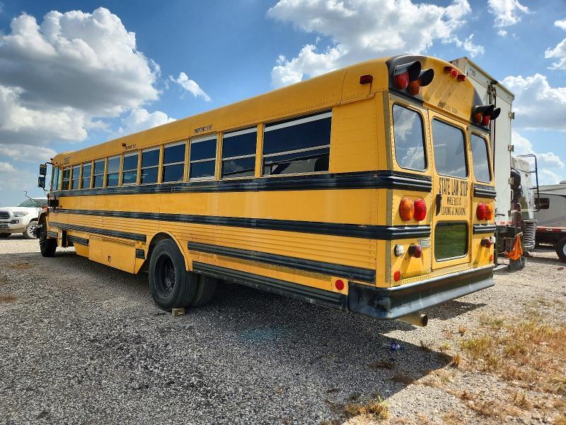 2001 Freightliner Chassis FS65