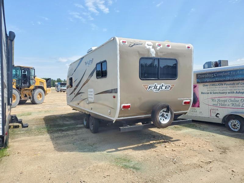 2016 Shashta Recreational Vehicle (RV)