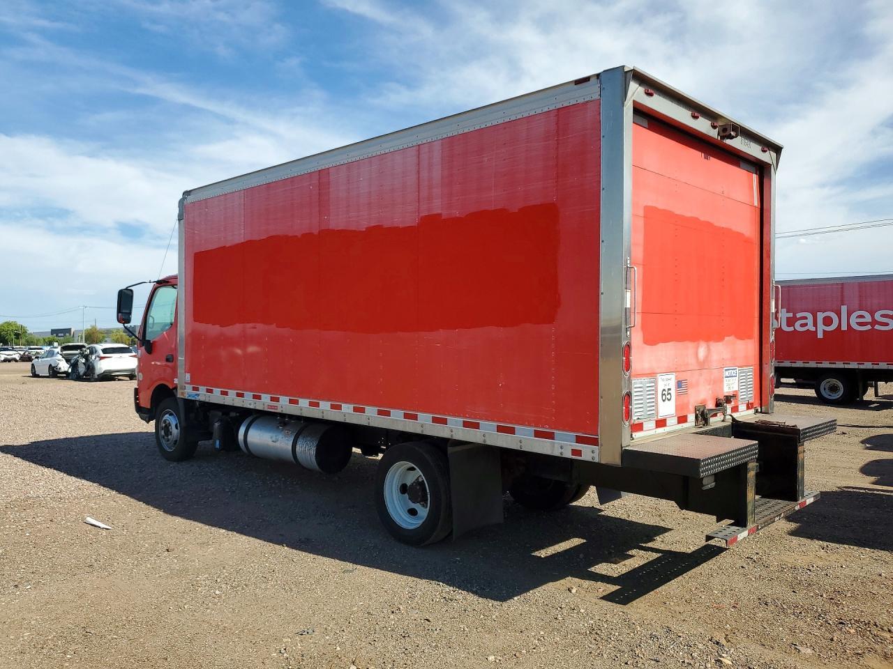 2018 Hino 195 BOX Truck