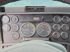 2007 Freightliner Columbia 120 Semi Truck