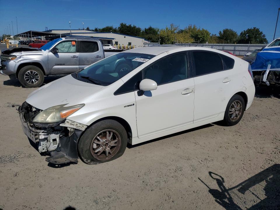 2010 Toyota Prius iii