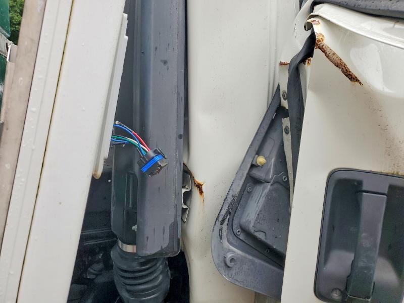 2019 Isuzu NPR HD