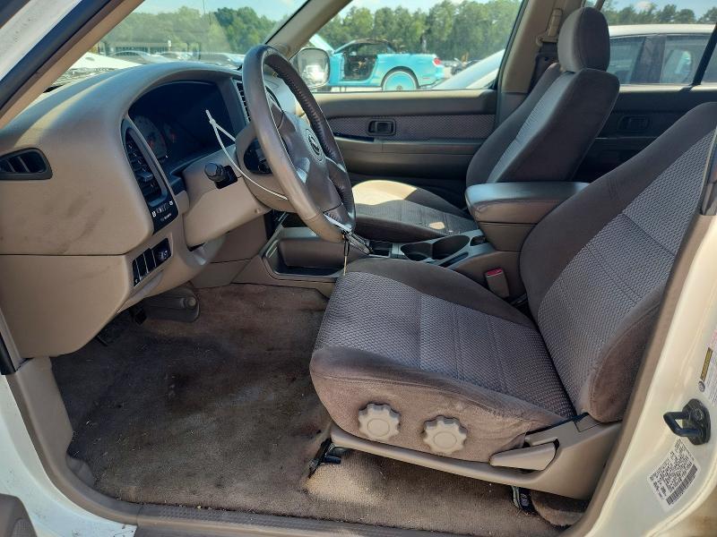 2004 Nissan Pathfinder SE