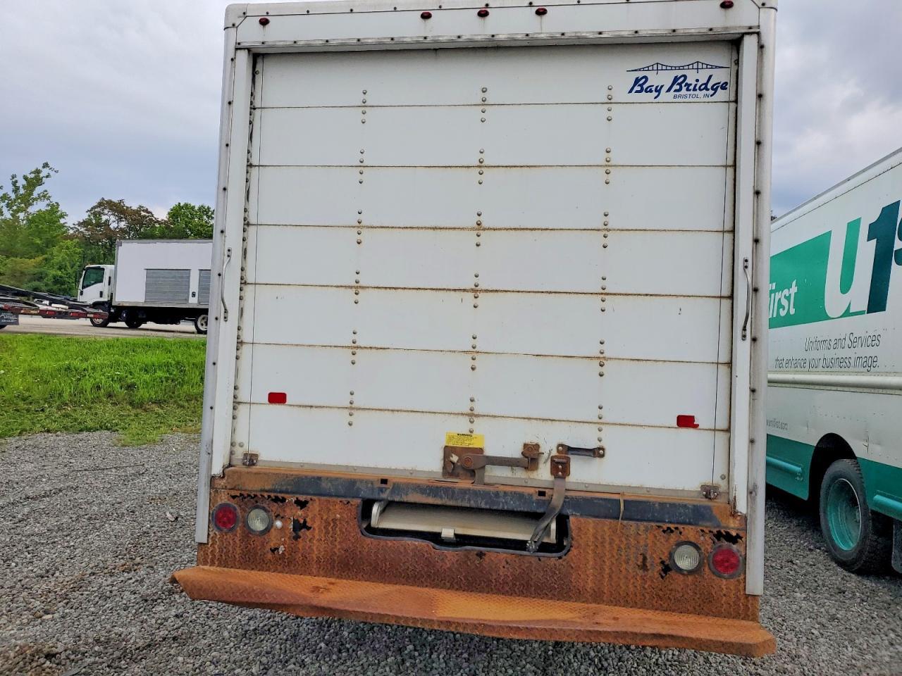 2015 Ford E350 BOX Truck