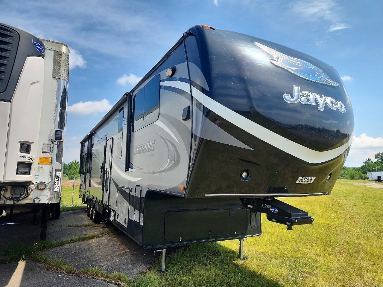 2016 Jayco Seismic Camper