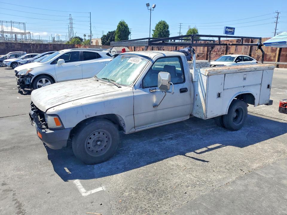 1989 Toyota Pickup Deluxe