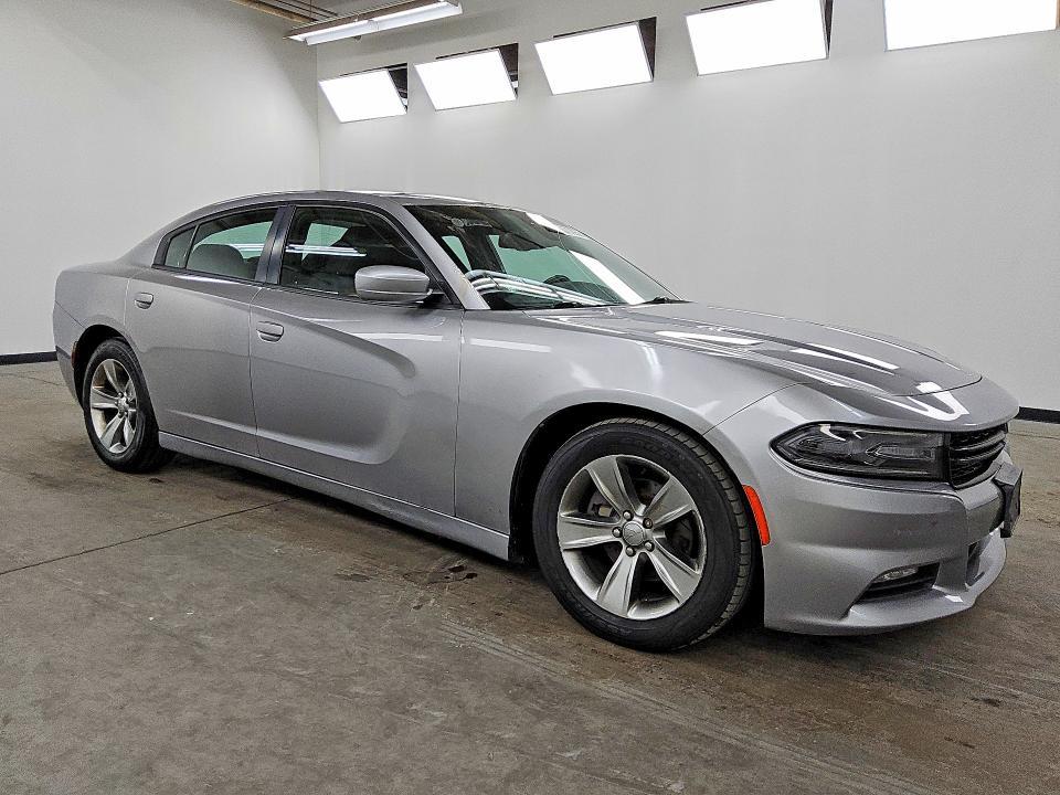 2016 Dodge Charger sxt