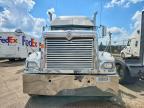 1999 International 9900 Semi Truck