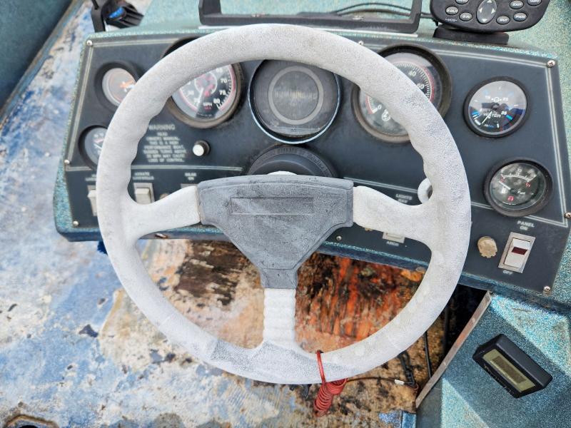 1988 Winns Boat