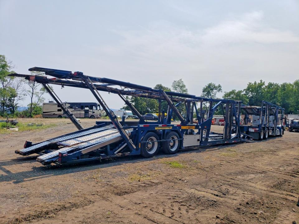 2007 Peterbilt 379 Car Hauler Truck